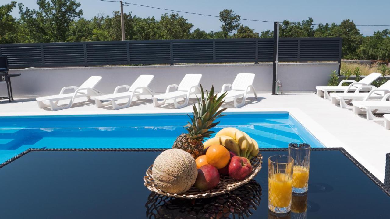 Luksuzna Kuca Za Odmor "Villa Romantica" คราลเยวีจา ภายนอก รูปภาพ